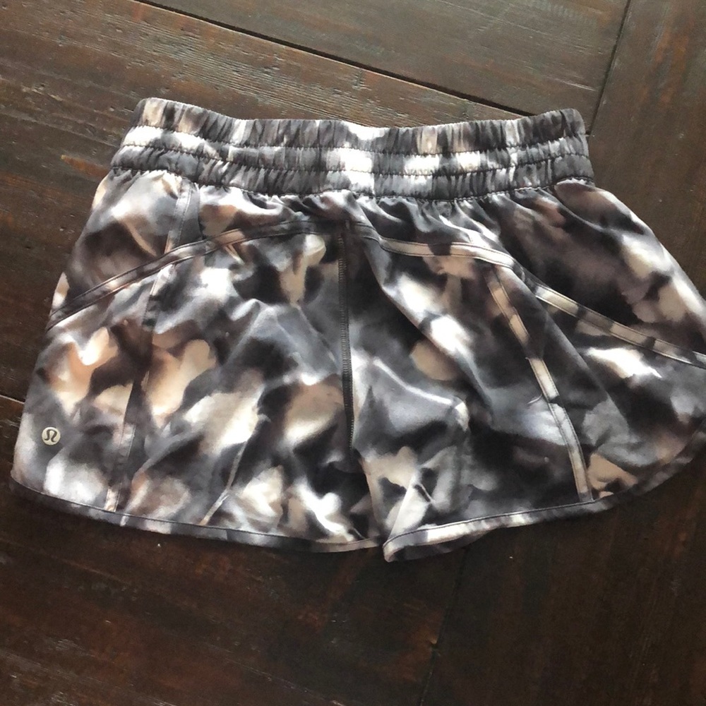 Lululemon Tracker IV Shorts